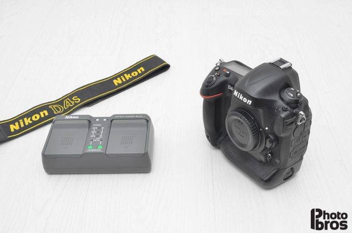 Nikon DSLR D4